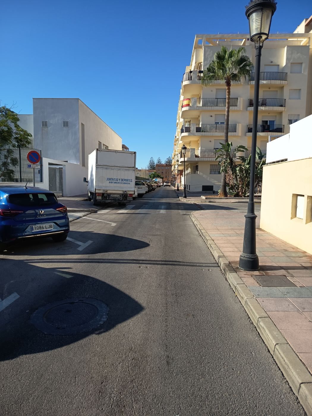 Paso de cebra sin señal (colegio San Luis)