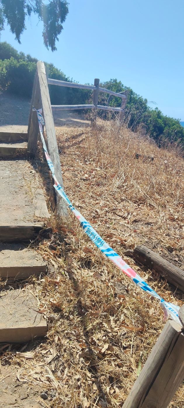 Se reportó año pasado lo mismo. Arreglaron solo con una madera transversal.