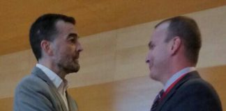 PSOE Manilva pide explicaciones a Maillo «IU» Diego con Maillo