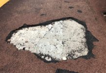 Estado del patio del colegio Pablo Picasso de Manilva