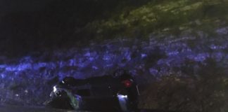 Vuelco de un vehículo en la Ctra de Casares