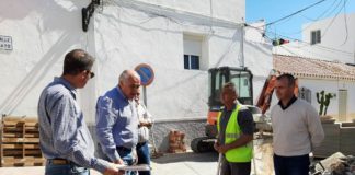 Recta final de las obras en calles Pósito e Isidoro Calles de Manilva