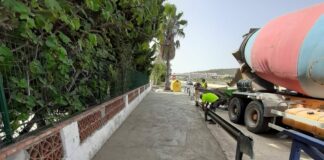 Nueva marquesina para la parada de Jardín Tropical Marquesina la florida