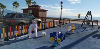 Tareas de mantenimiento en los parques infantiles Parque de la Noria