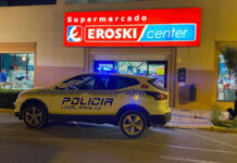 La Junta prohíbe la venta de productos no esenciales a partir de las 18:00