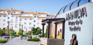 IU Manilva denuncia la concesión «a dedo» de un kiosco Plaza de la vendimia