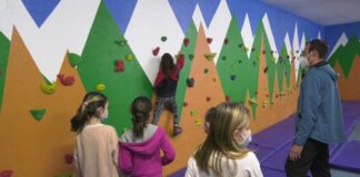 Se crea un rocódromo en el CEIP Pablo Picasso rocodromo CEIP Pablo Picasso