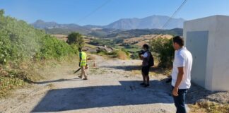 Prosigue la limpieza y desbroce de caminos rurales
