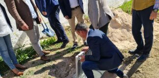 Acto de colocación primera piedra senda peatonal