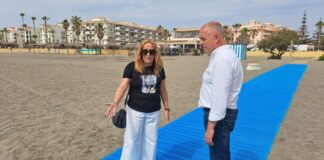 Nuevas pasarelas flotantes de acceso a playa para personas con movilidad reducida Acceso a playas