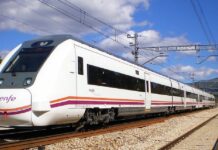 Compromiso presenta una moción para que el tren litoral llegue a Manilva