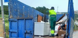 Se activa un nuevo servicio de recogida de enseres los 365 días del año camion de recogida de enseres