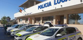 Compromiso solicita mayor refuerzo en seguridad Vehiculos-Policia-Manilva
