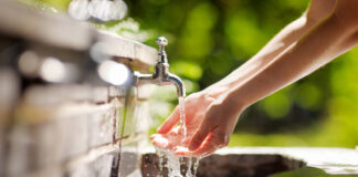 Acosol rebaja los límites del consumo máximo de agua por habitante Fuente