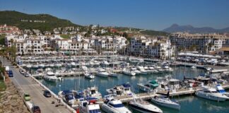 Aparece un cadáver en el Puerto de la Duquesa Puerto de la Duquesa