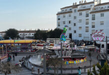 El PP de Manilva cuestiona el expediente municipal de las atracciones de la Plaza de la Vendimia Atracciones