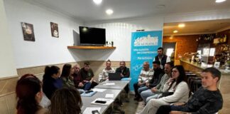 Por Mi Pueblo Manilva se reúne con las AMPAs para conocer la situación del nuevo instituto