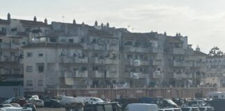 Desalojo masivo en Manilva con un despliegue de más de 100 agentes