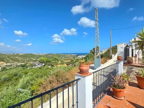 Casa adosada de 2 habitaciones con increíbles vistas al m en Manilva pueblo
