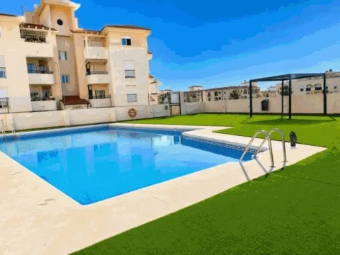 Piso / Apartamento en venta en San Luis de Sabinillas, 2 dormitorios