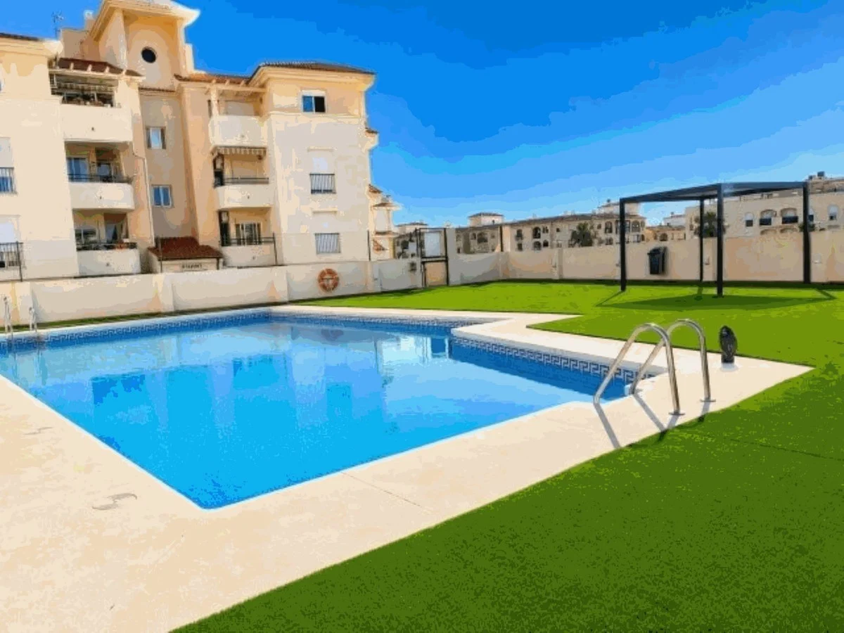 Piso / Apartamento en venta en San Luis de Sabinillas, 2 dormitorios