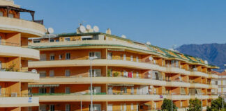 Manilva, entre los municipios andaluces donde más se dispara el precio de la vivienda de segunda mano