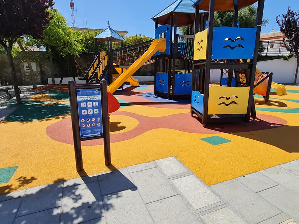 Parque infantil de la Plaza de la Vendimia