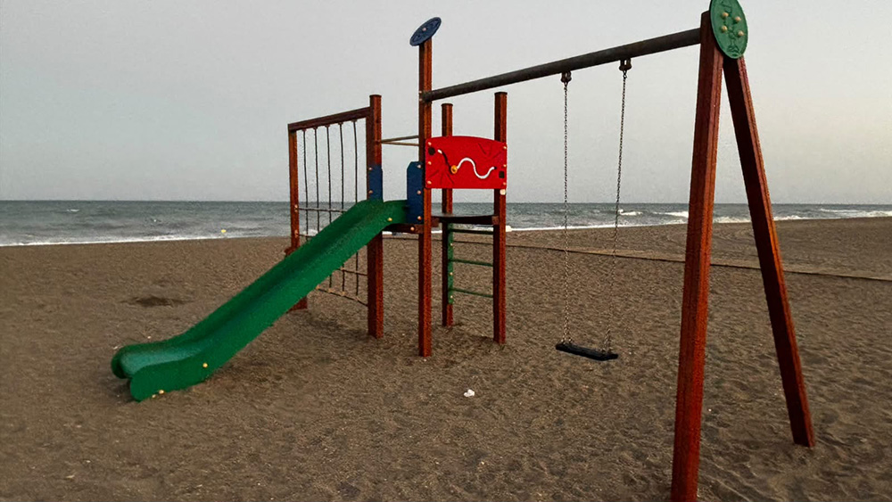 Parque infantil Playa de Los Granados