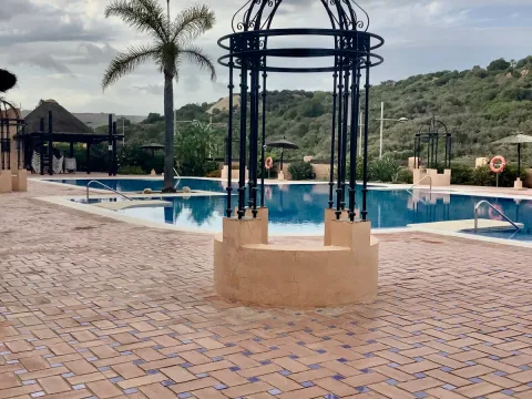 Piso / Apartamento en venta en El Castillo de la Duquesa, 2 dormitorios