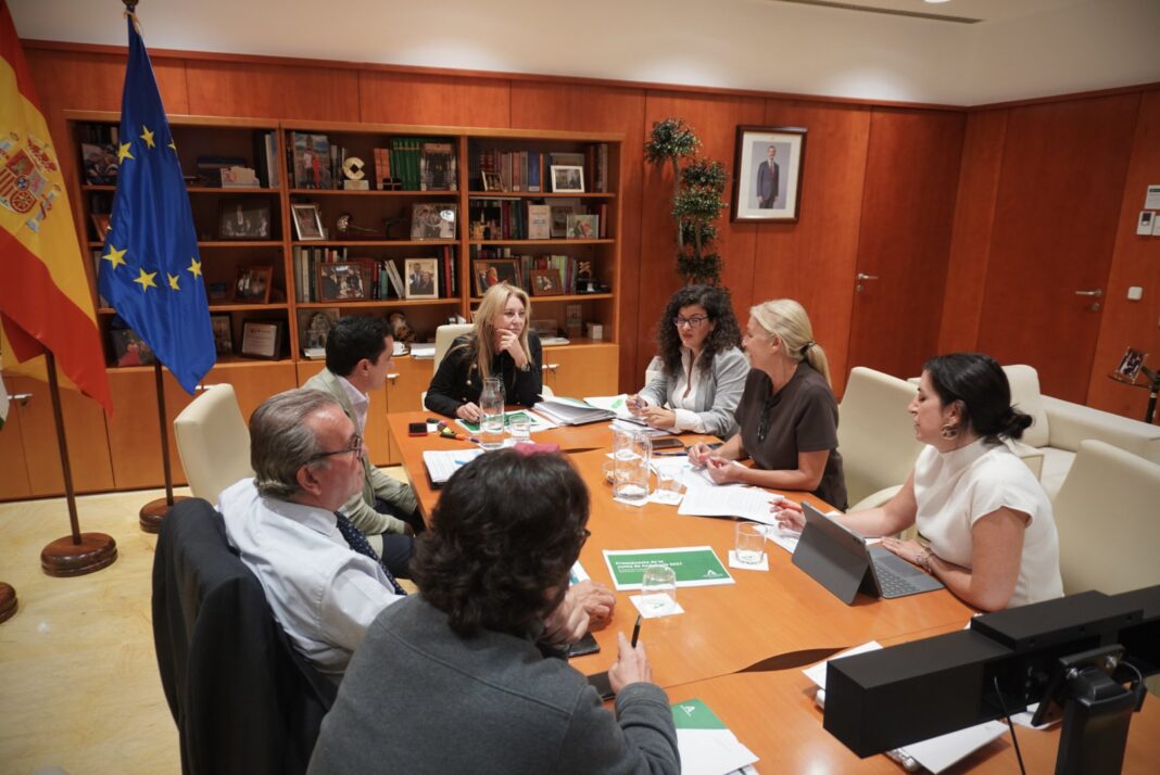 Carolina España con los presupuestos 2027